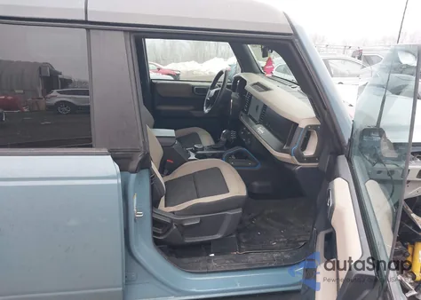 2022 Ford Bronco Wildtrak z USA, uszkodzony, nr VIN 1FMEE5DP5NLB42812